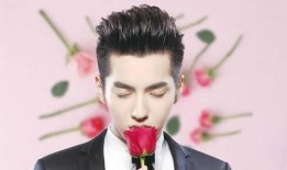 娱乐吃瓜男明星做头发,吃瓜群众揭秘男明星发型大变脸